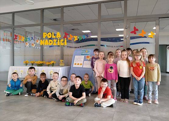 Dzieci podczas akcji ,,Pola Nadziei"